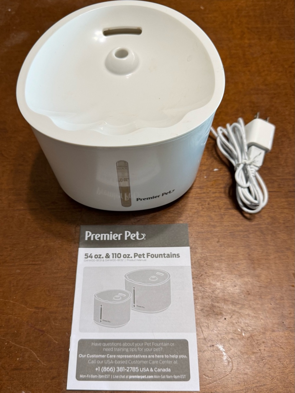 Premier White Pet Fountain with USB Power